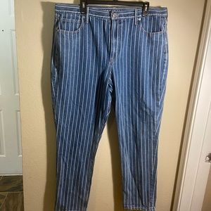 American Eagle Mom Jeans with Stripes 18L